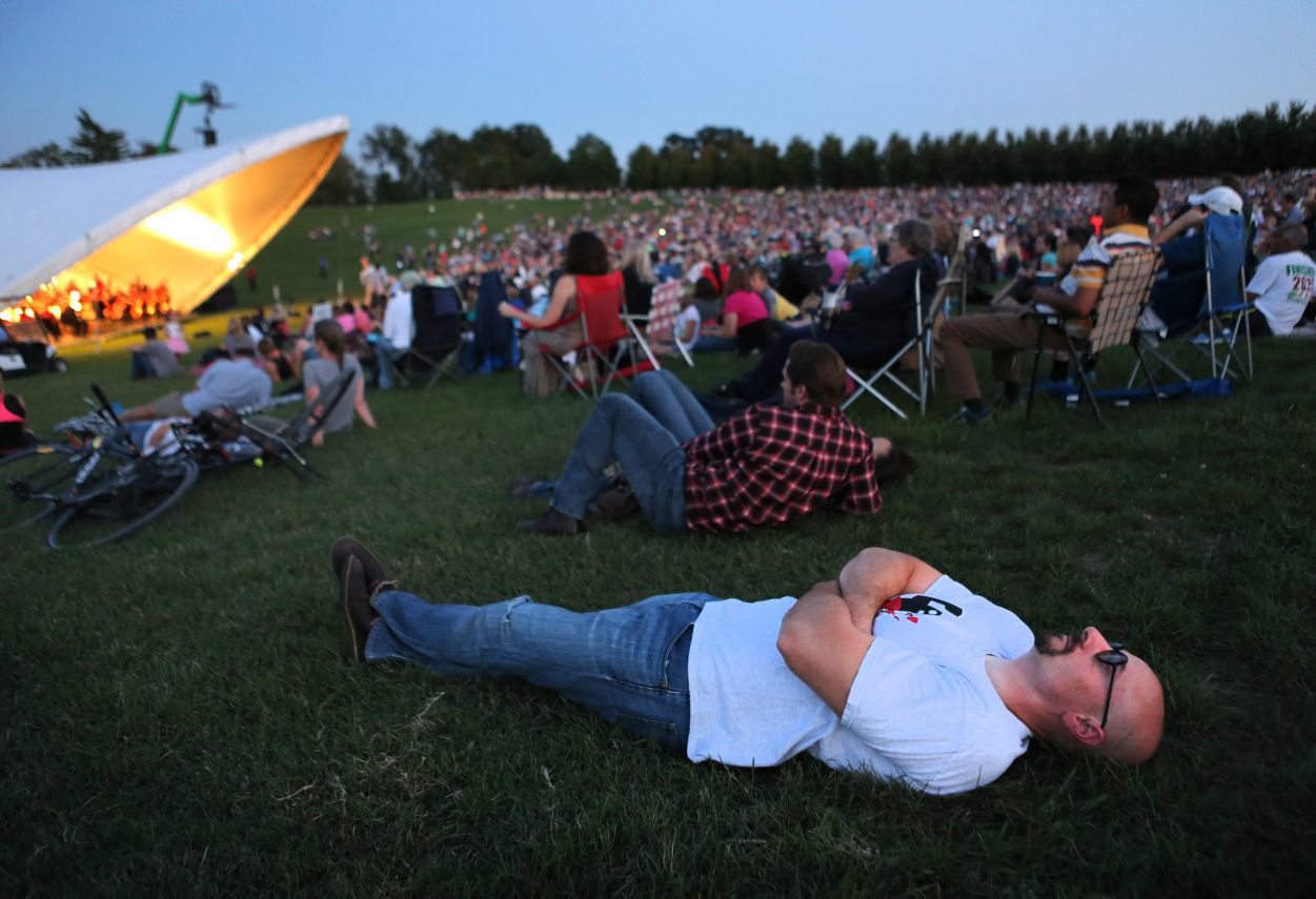 St. Louis Symphony performs free concert on Art Hill